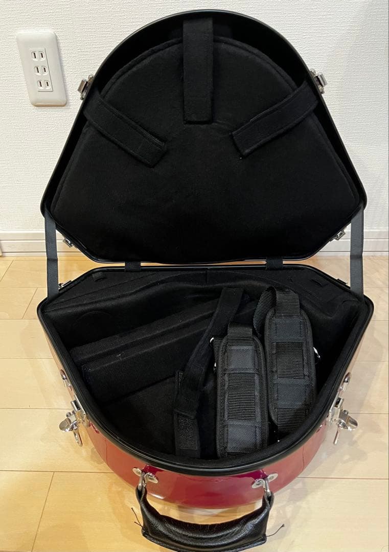 フレンチホルンケース バーガンディ　ワイン色