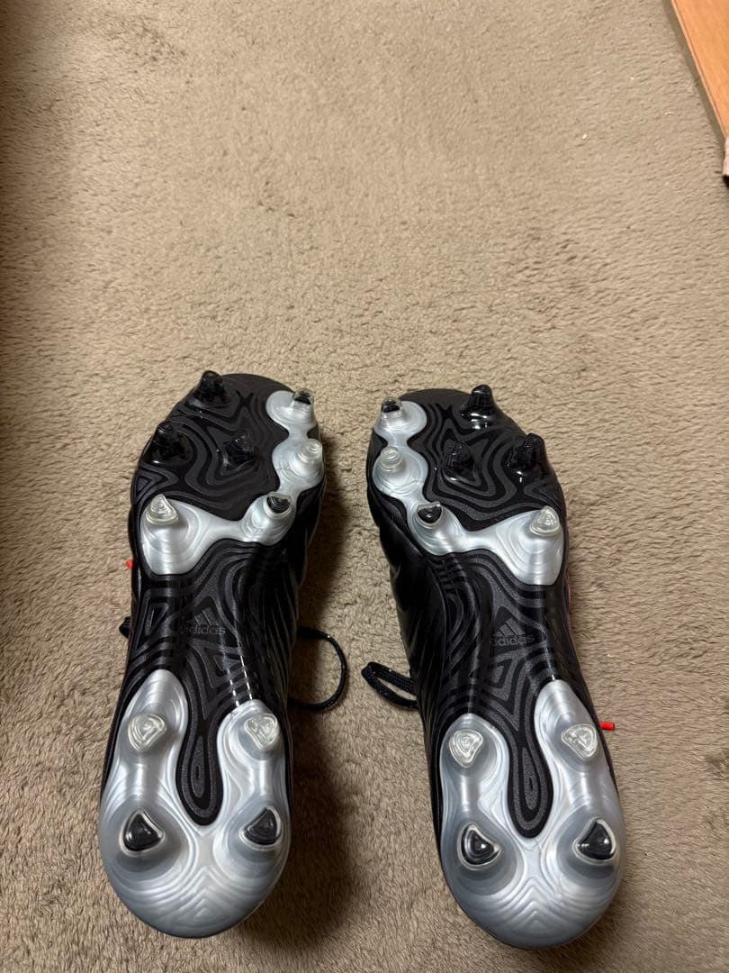 adidas スパイクシューズ ブラック/レッドFG 25.5㎝