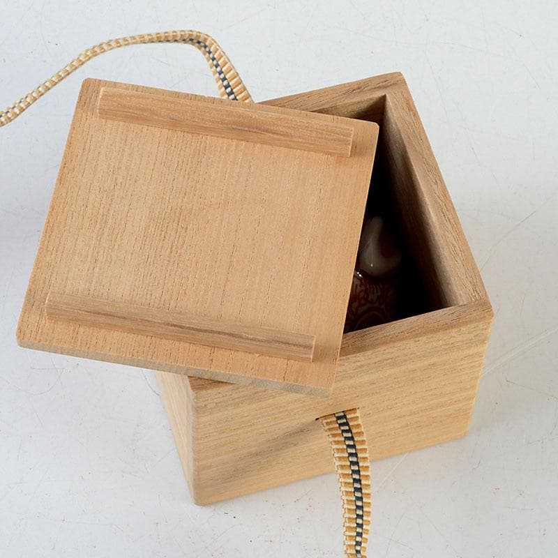 ニコニコ　茶道具　萬古焼　加賀瑞山造　赤絵卯香合　共箱　V　9753