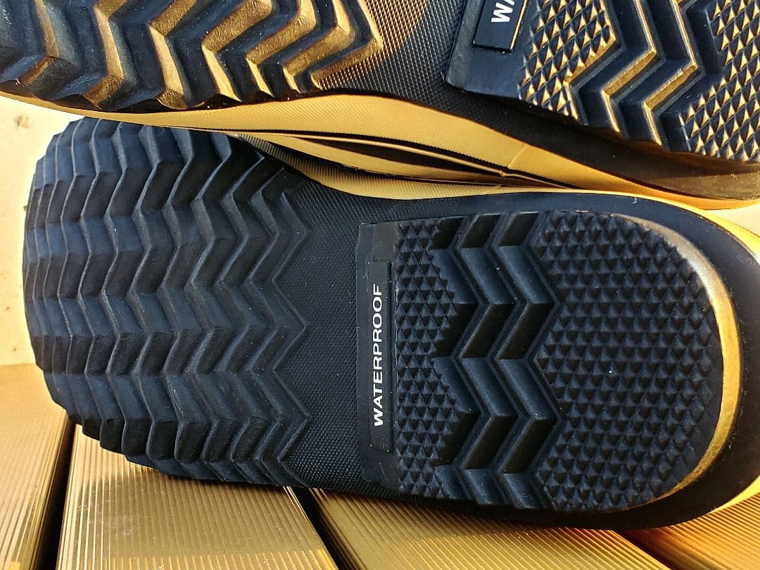 ◆SORELソレル〜防寒・防水ブーツ〜美品25.5cm試し履きのみ〜カナダの名門