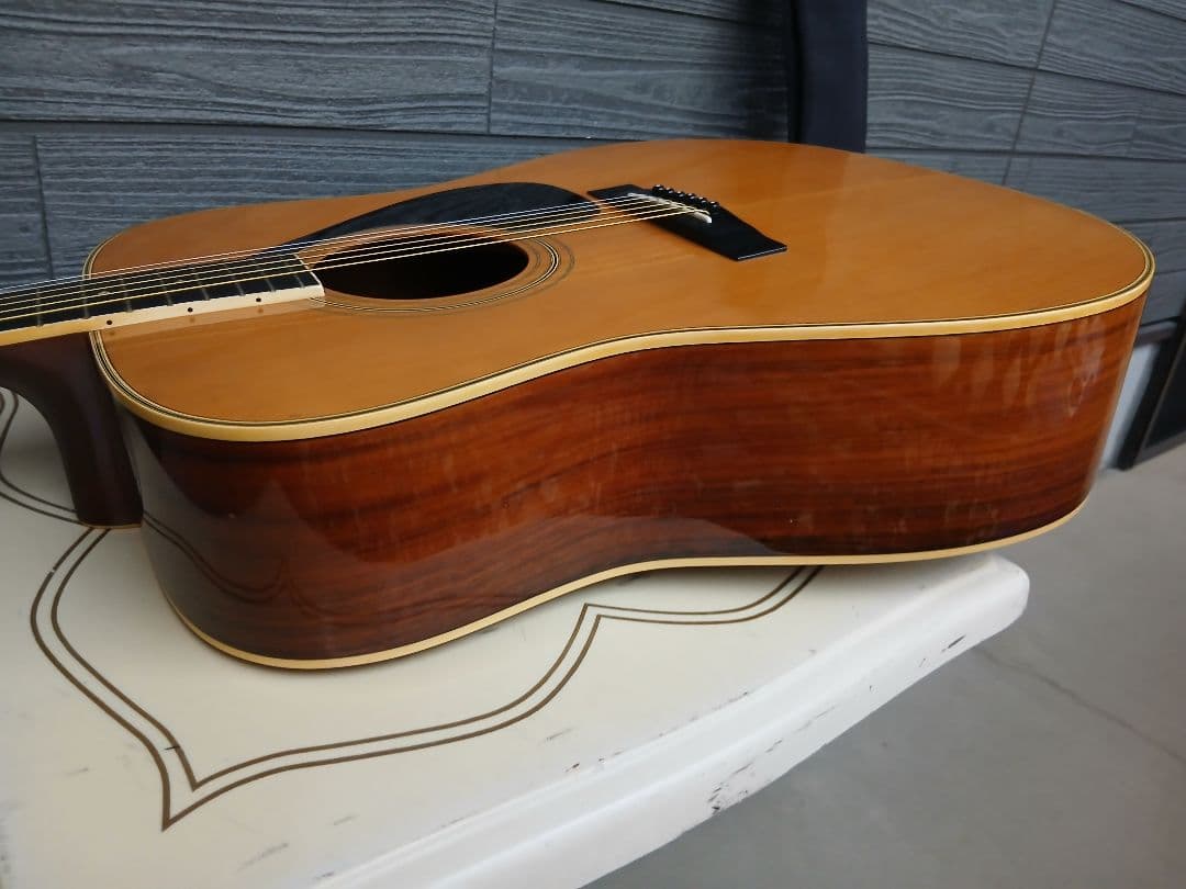 YAMAHA FG-301B オレンジラベル。