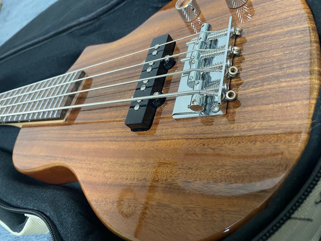 BIG  ウクレレベース EBU-SMP-N/EB