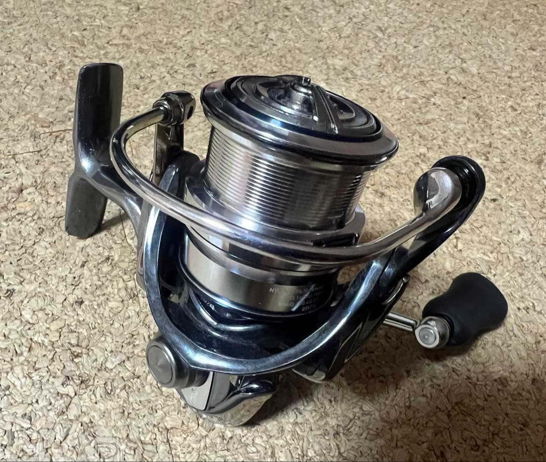 ダイワ 18イグジストFC LT 2000S-P レビテーションエンジニアリング