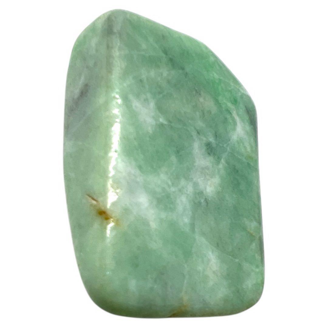 翡翠 緑色 長方形 糸魚川産　19.3g