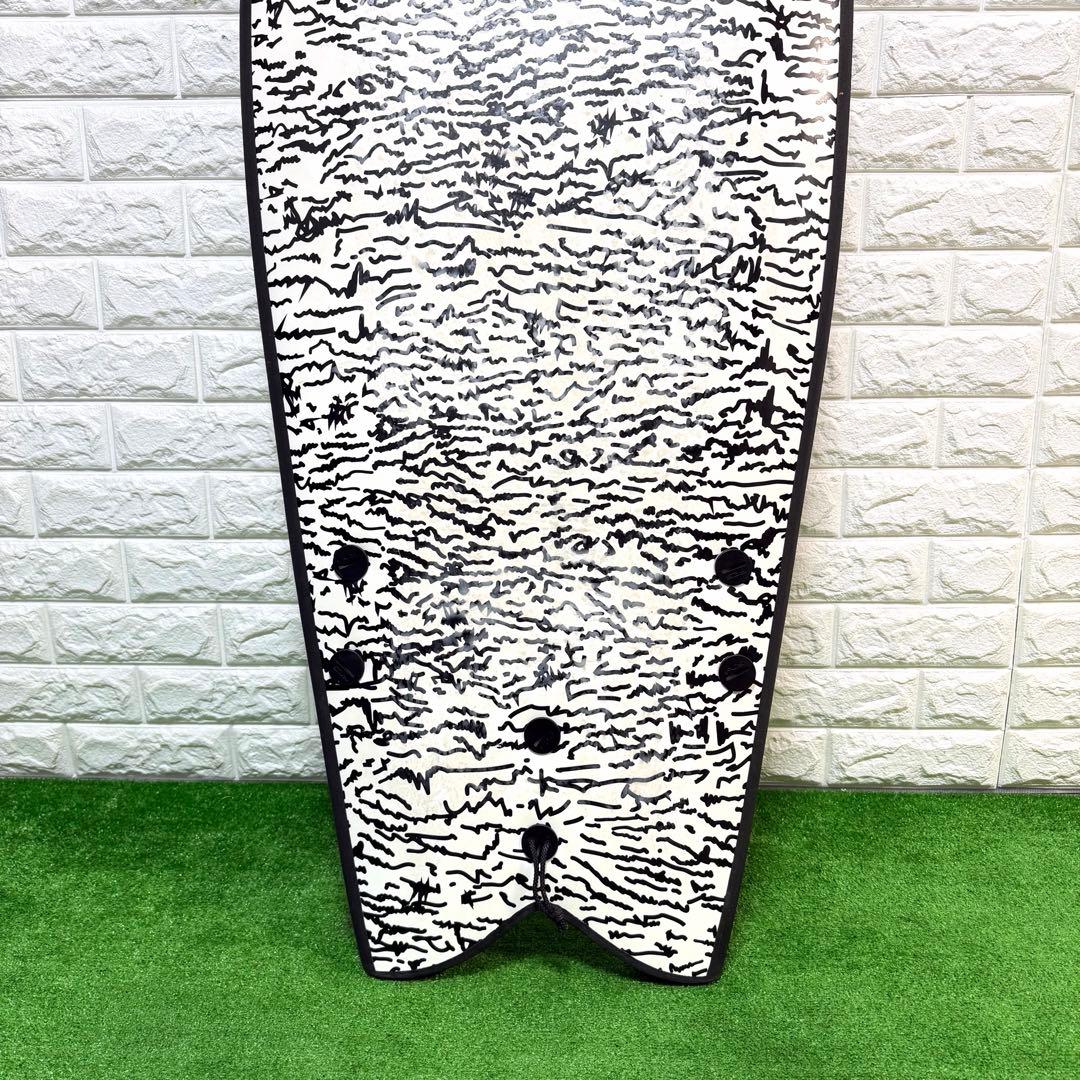 超美品　SOFTECH　ソフテック　4'8　サーフボード　FCS2 フィン無し
