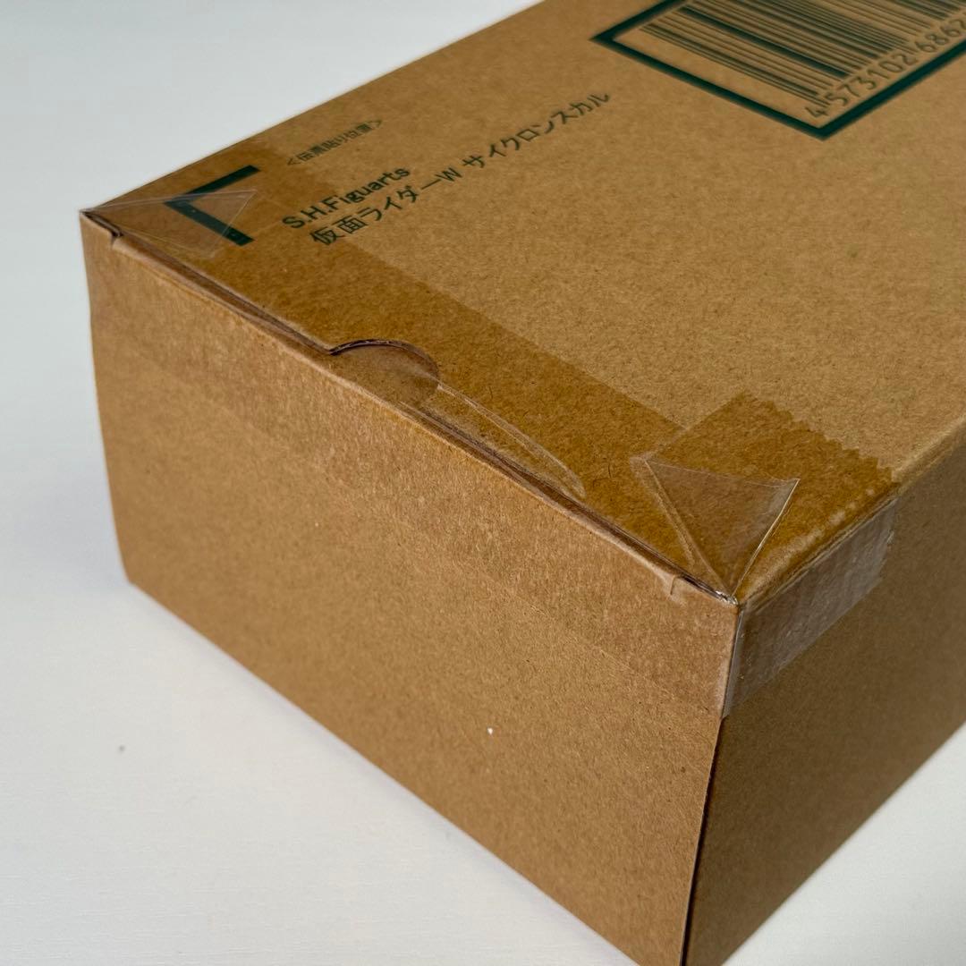 S.H.Figuarts (真骨彫製法)仮面ライダーW サイクロンスカル