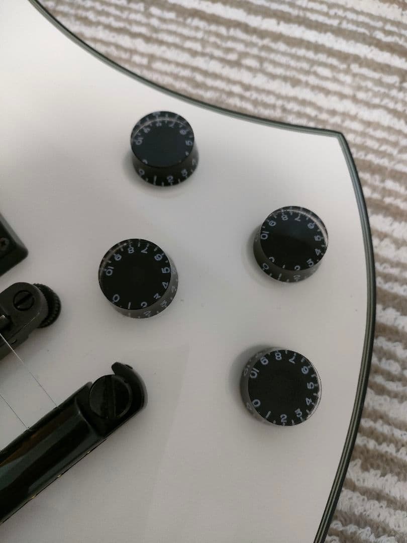 B.C.Rich mockingbird Special　エレキギター生産完了品