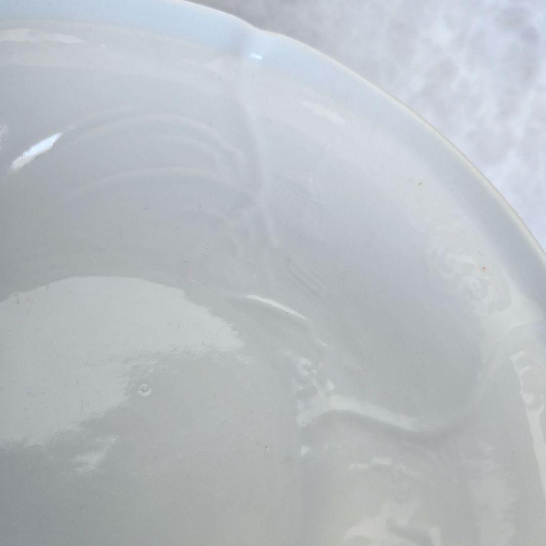 古伊万里　白磁　陽刻　深皿　江戸時代　シノワズリ　金直し　金継ぎ　アンティーク