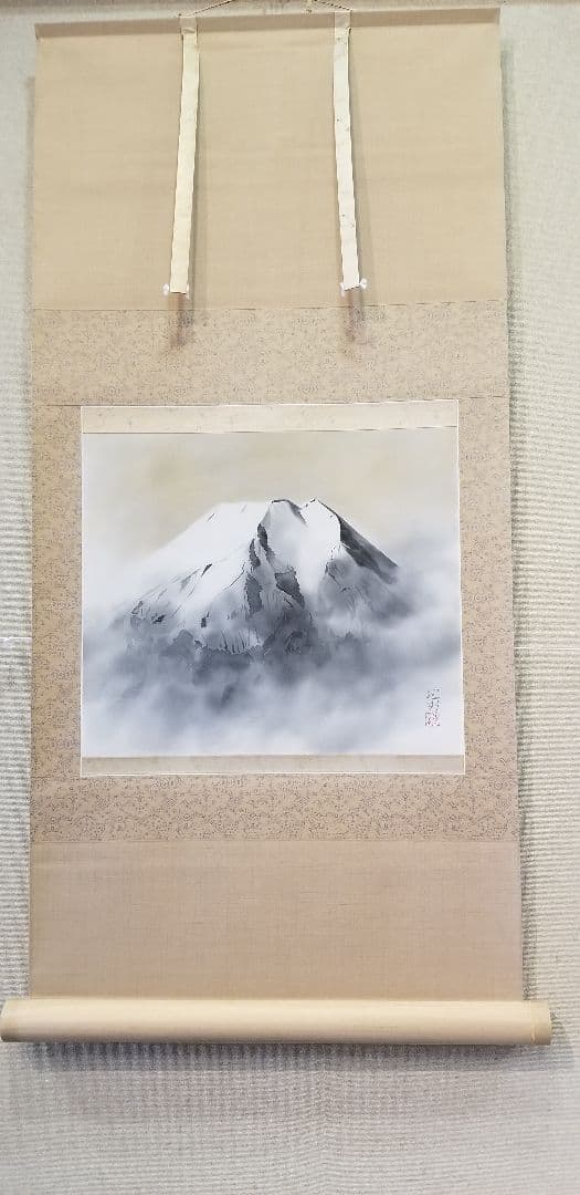 大野逸男作1.8尺横富士 高さ約145cm 幅約67cm　太巻二重箱 院展特待