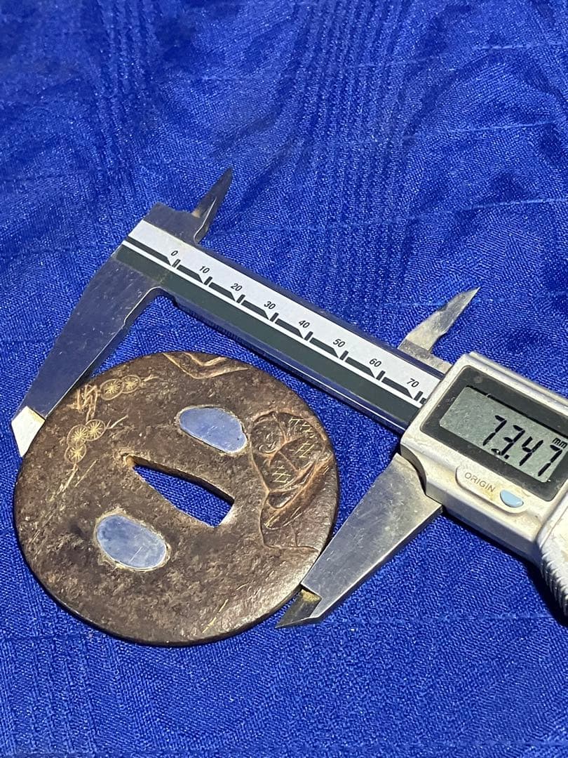 日本刀　小刀　鍔　金銀象嵌　鉄鍔