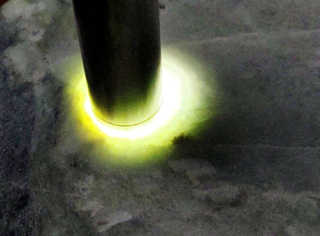 ★翡翠原石★糸魚川硬玉【小滝灰ラベ・転石・切り出し❶1319ｇ】