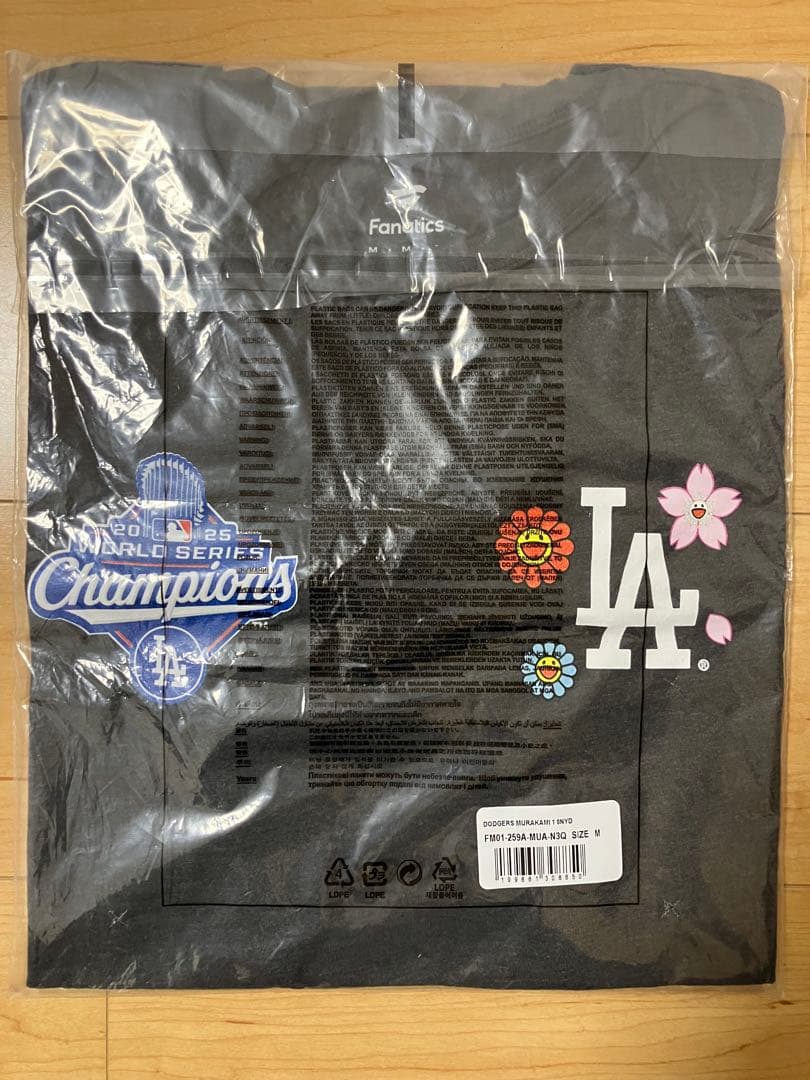 村上隆×ドジャース 2025年ワールドシリーズ優勝Tシャツ M