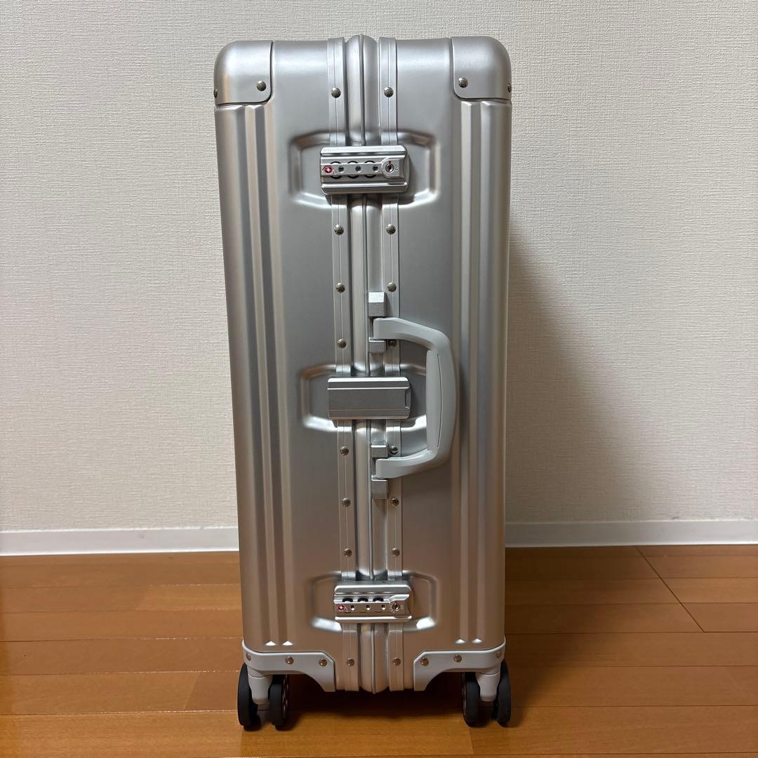 【新品未使用】【非売品】メルセデス　ベンツ　オリジナルスーツケースケース　65L