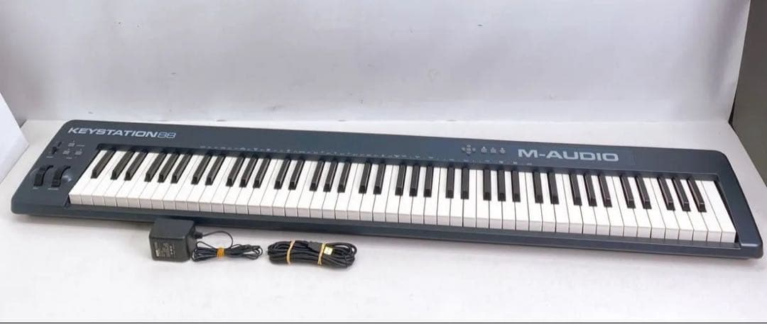 M-audio の　KeyStation88