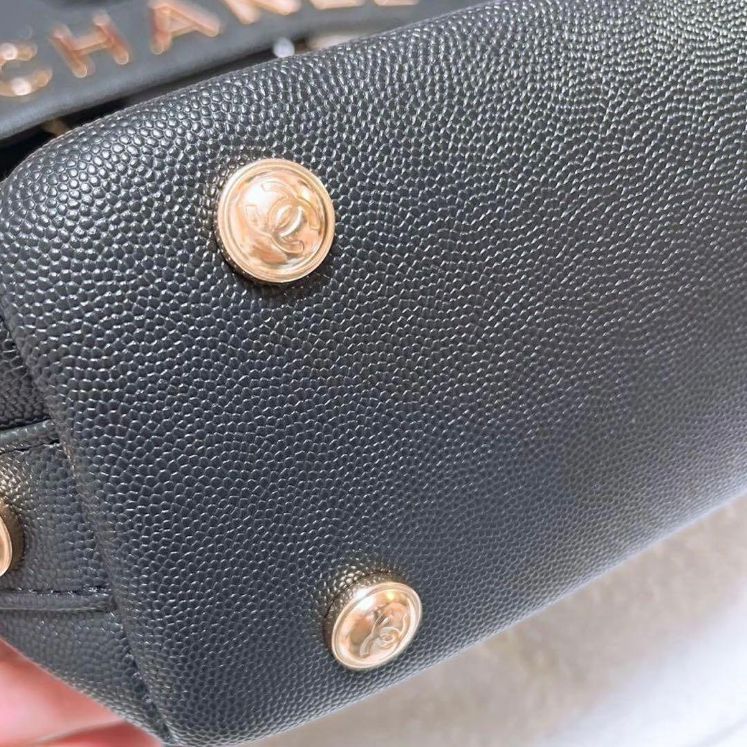 CHANEL MAKEUP キルティングチェーンショルダバック