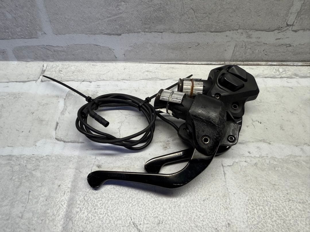 シマノ　アルテグラ6871 di2 ブレーキレバー