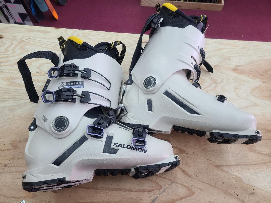 26-26.5 SALOMON SHIFT PRO 130 ツーリングブーツ