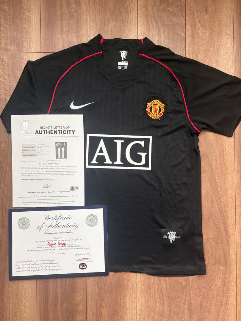 マンチェスターUライアン・ギグス選手サイン入りユニフォーム【証明書付/額装入り】