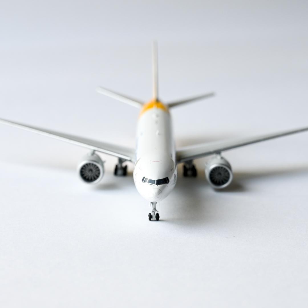 DHL × シンガポール航空 B777-8F 貨物機 1/400