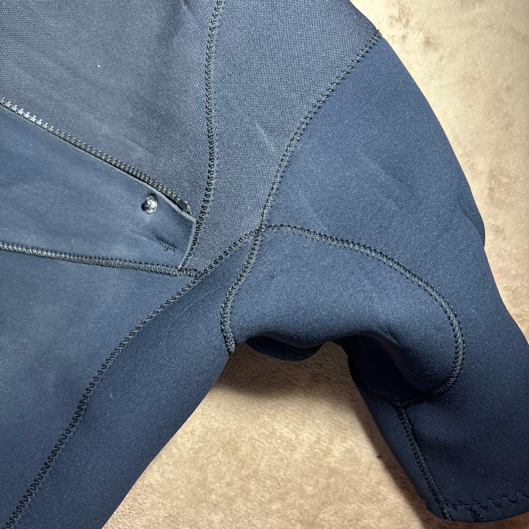 たけ.•*¨*✿ 　billabong ウエットスーツ