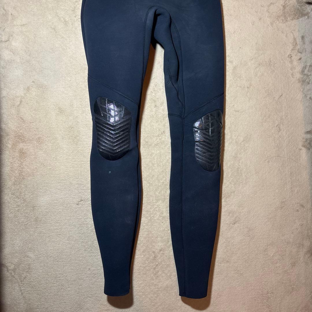 たけ.•*¨*✿ 　billabong ウエットスーツ