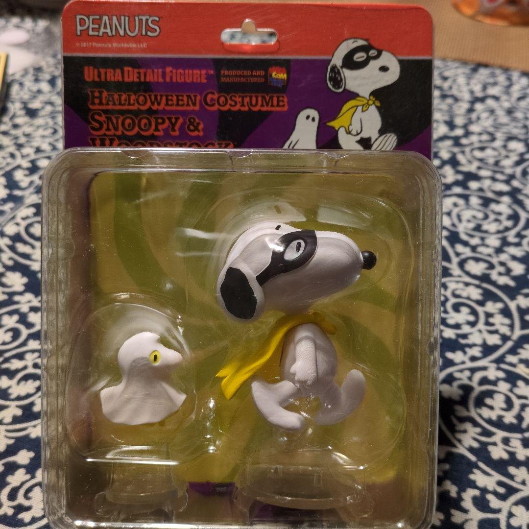 UDF フィギュア　 PEAMUTS 　Snoopy &　Woodstock