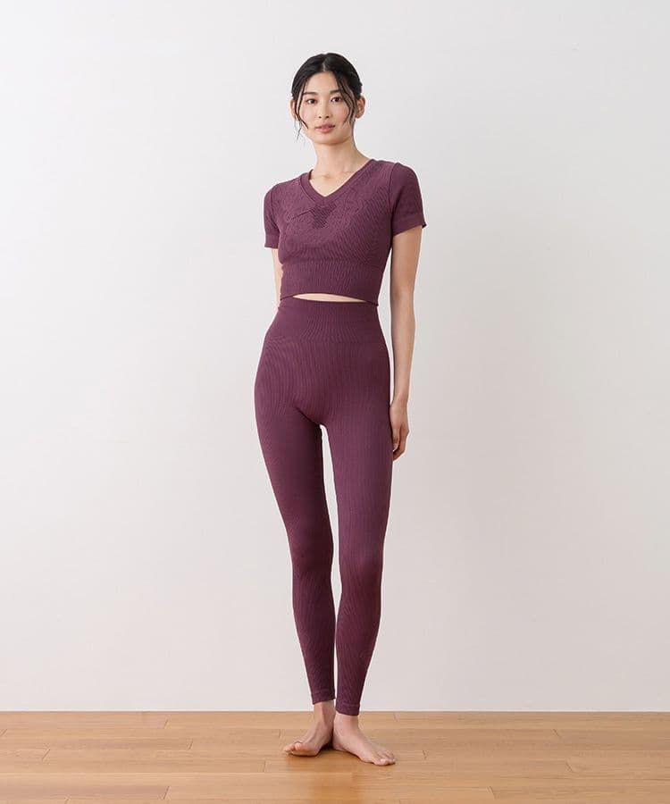 新品未使用SUKALAスカーラアクティブデイジー半袖パンツ上下セットL