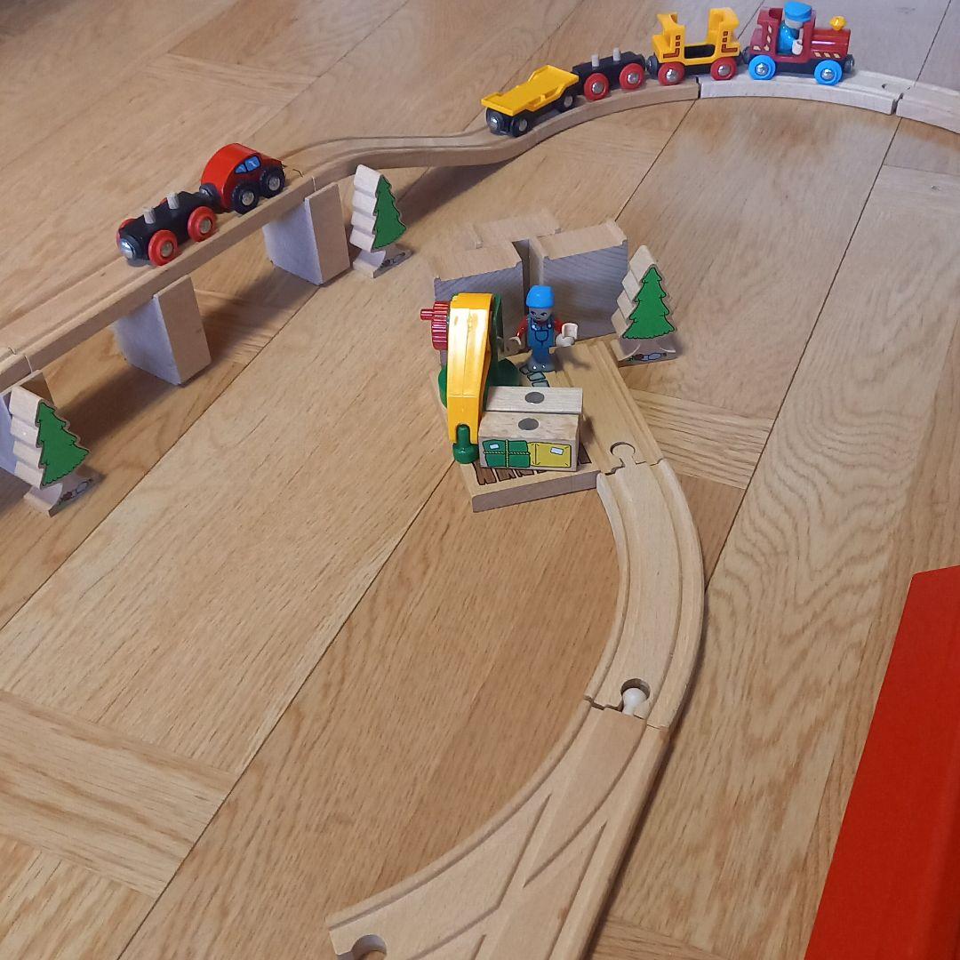 BRIO ブリオ　木製レール　列車　木のオモチャ　人気　セット　知育玩具　要説明