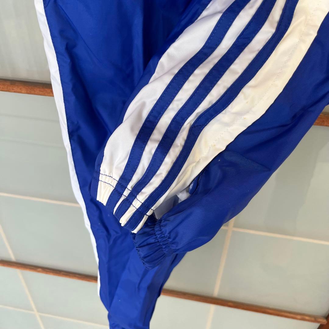 adidas 青 トラックパンツ ストライプ