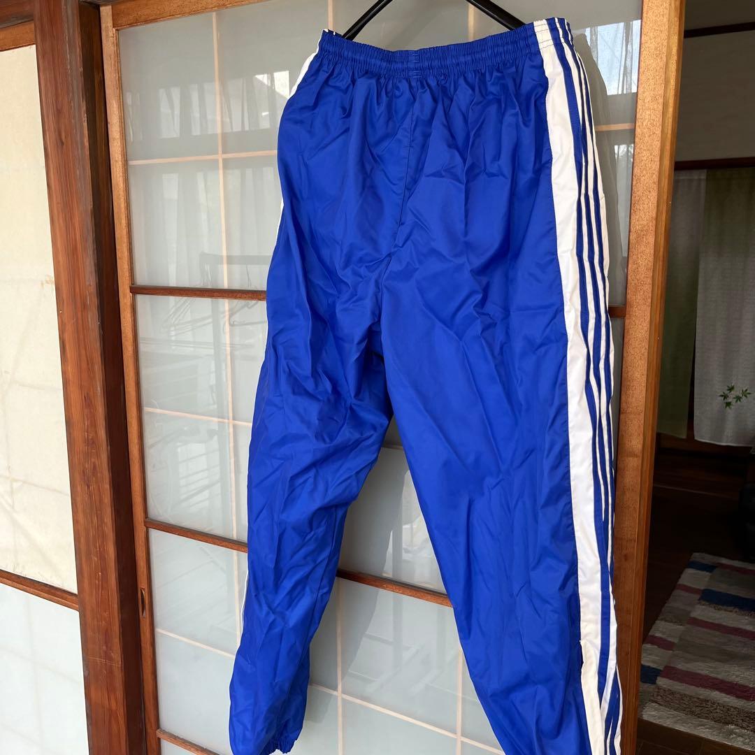 adidas 青 トラックパンツ ストライプ