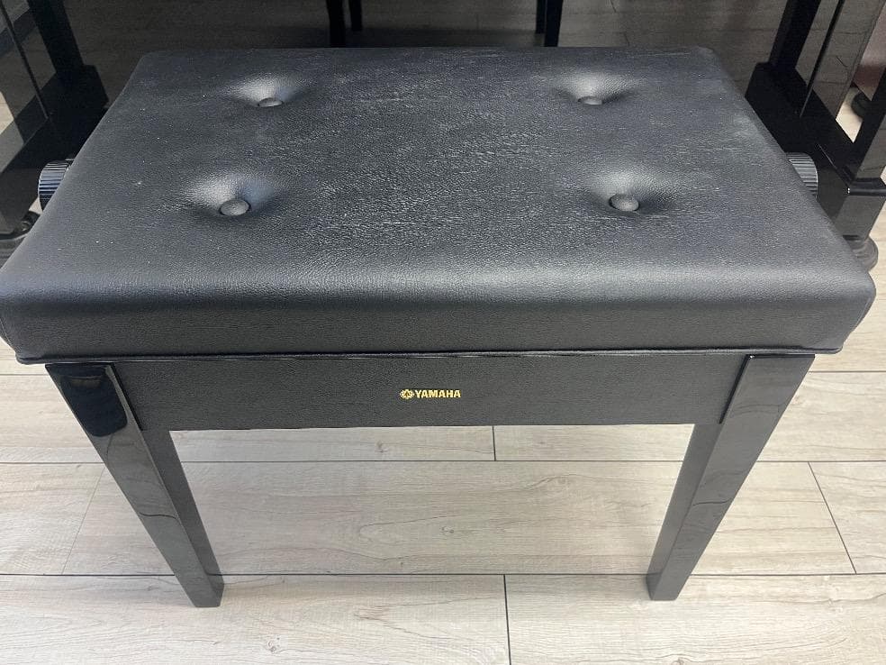 ★80732【アップライトピアノ】YAMAHA　UX30A