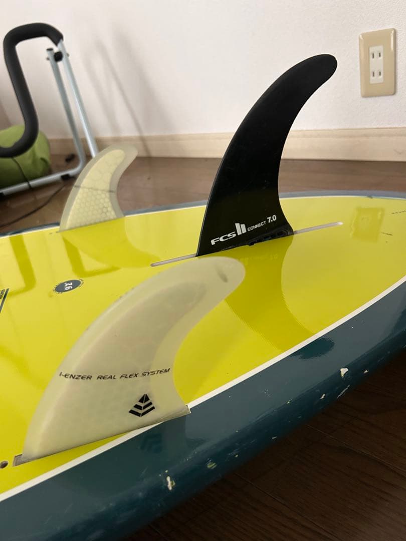 RIVIERA NUGG 9.2 ゛152L SUPボード イエロー/グリーン