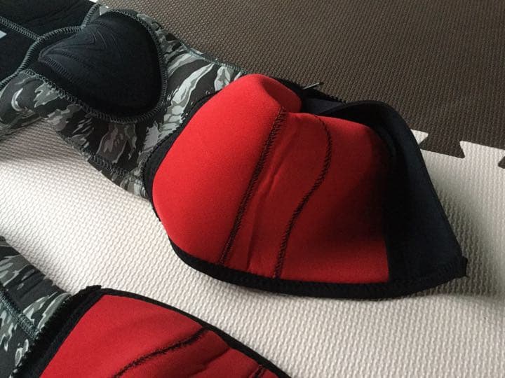 GULLウエットスーツ！１年半前に6万円で買い１回使用。サイズ160㎝〜170㎝