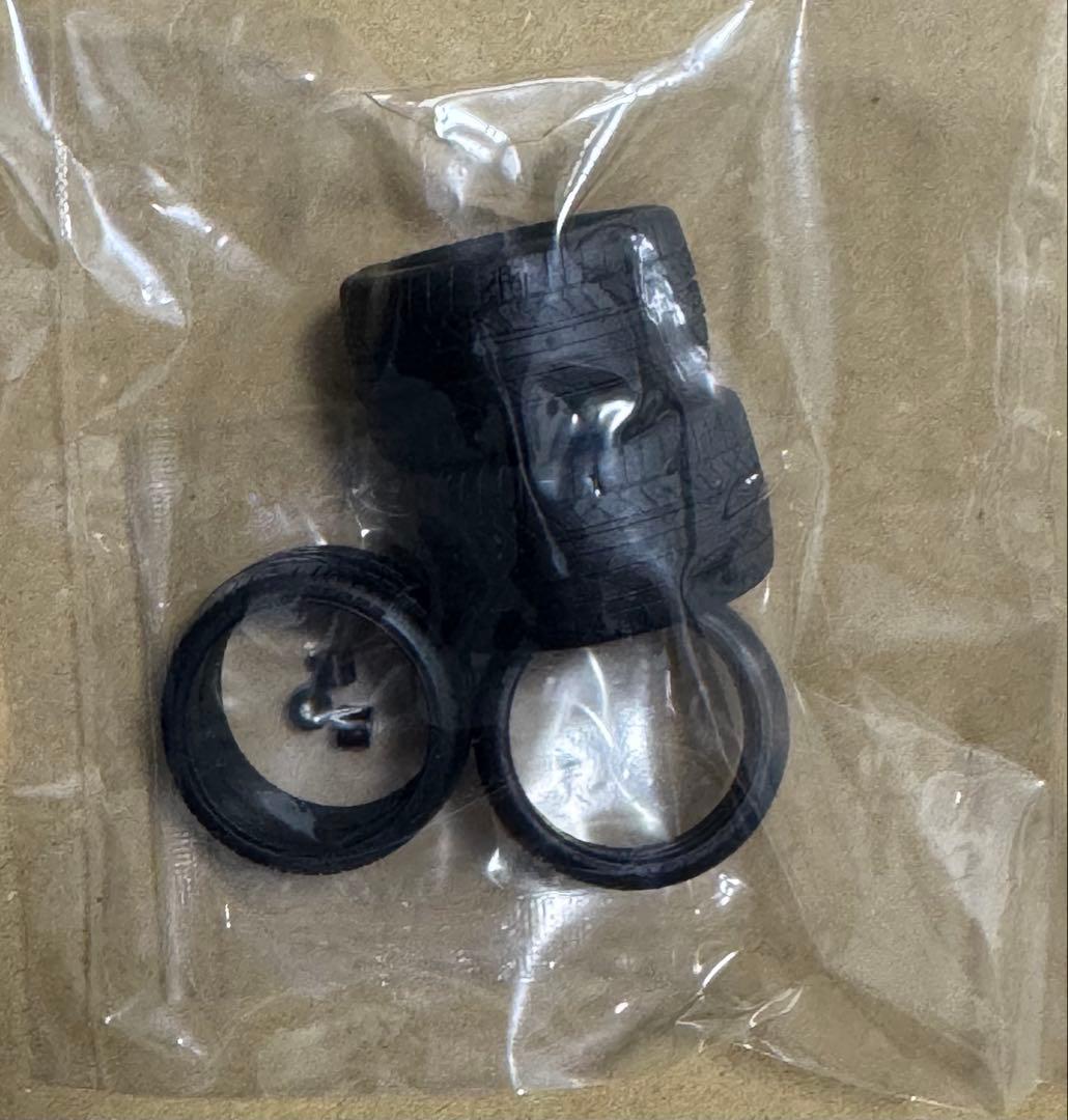 1/24 ラ フェラーリ イエローバージョンとカーボンスライドマーク付き