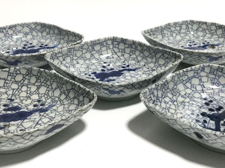 骨董　アンティーク　古伊万里　染付　氷裂　氷割　梅図　菱形変形皿　向付