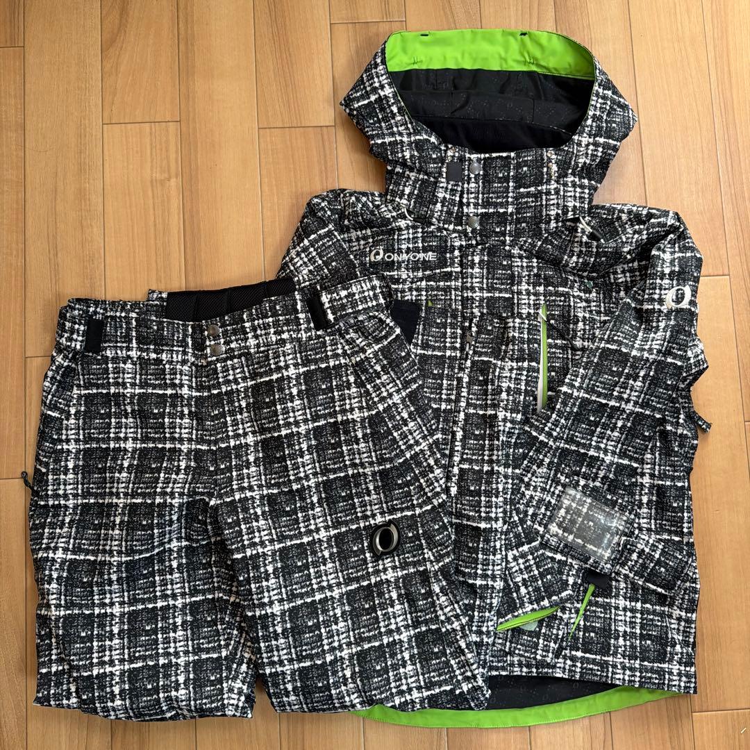 ON YONE スキーウェア　上下セット　上Sサイズ　下Mサイズ　メンズ