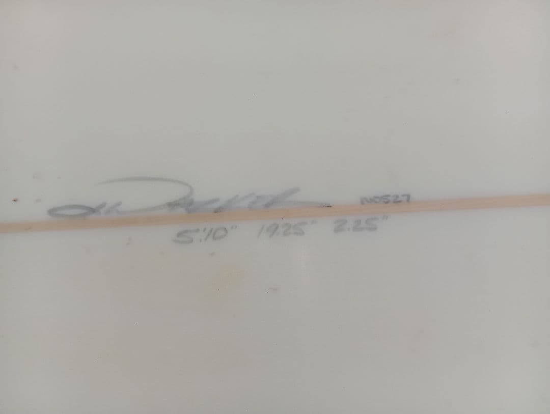 送料込みWALKERサーフボード 177cmニットケース付き