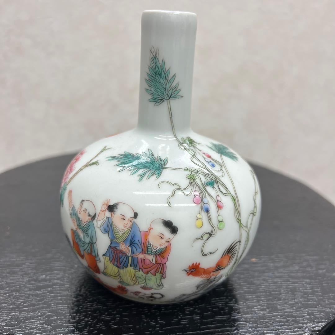 中国清朝人物紋長頸瓶骨董　唐物　アンティーク古美術品骨董　景徳鎮陶磁器青磁　江戸