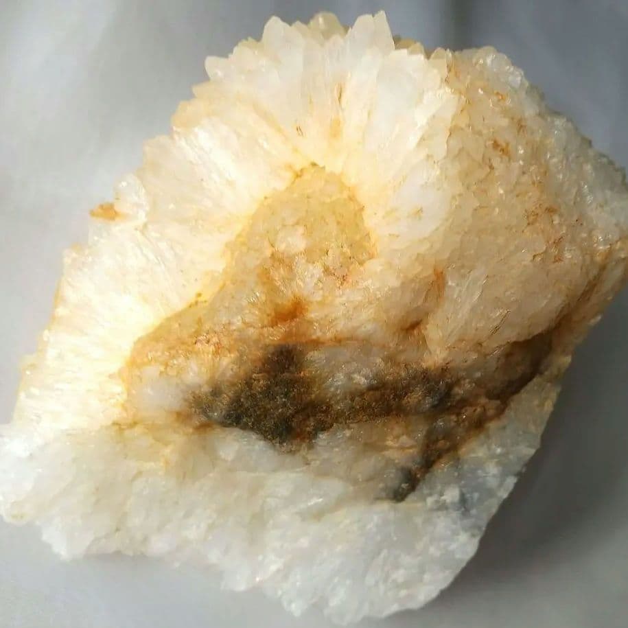 光の花石❇️希少 イジェン産 クォーツ フラワークラスター 大