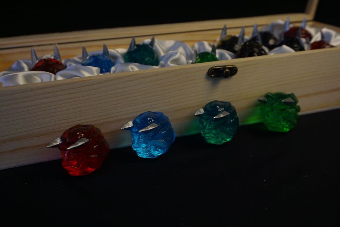 1点　仮面ライダー響鬼　鬼石セット　コレクション　プロップ改造品