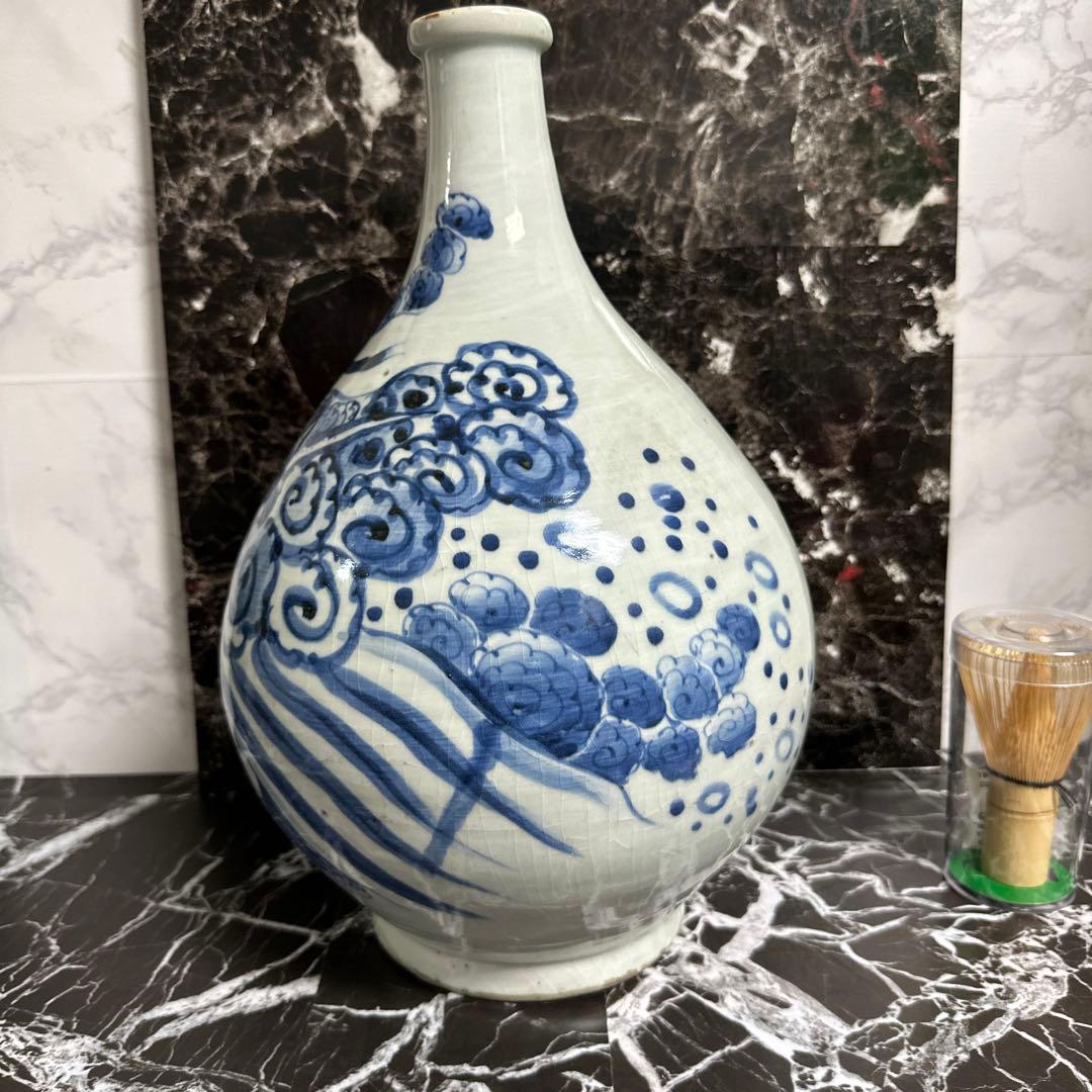 李朝、雲竜図　特大徳利。特製木箱。