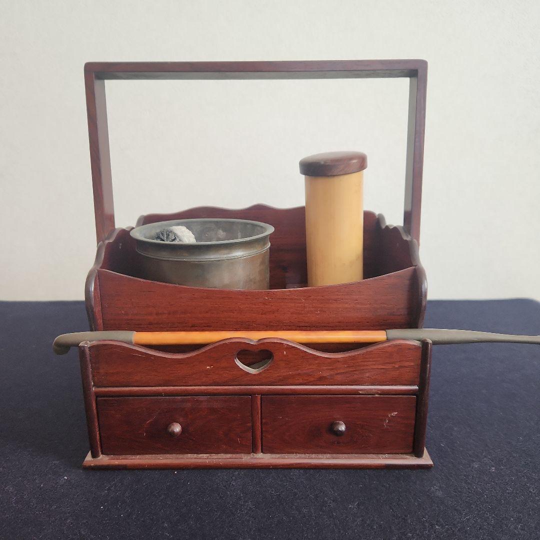 煙草盆‥煙管付き‥紫檀材