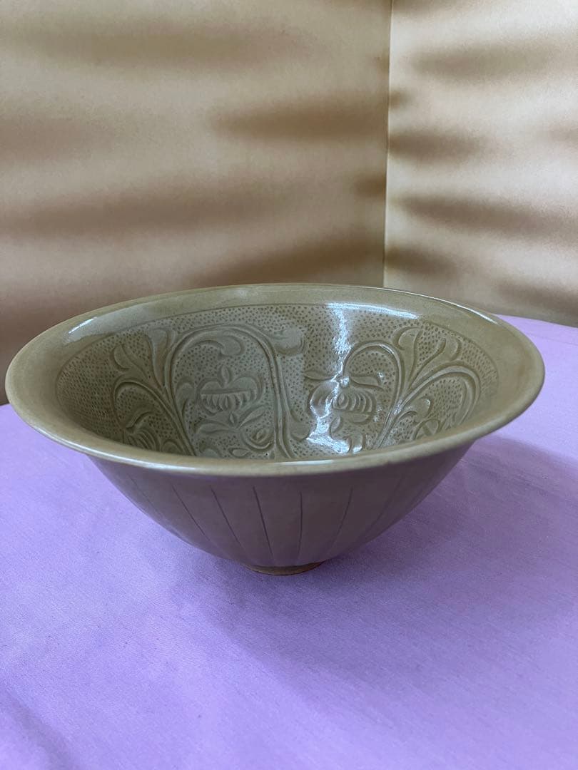 青磁瓶、白磁皿　3点