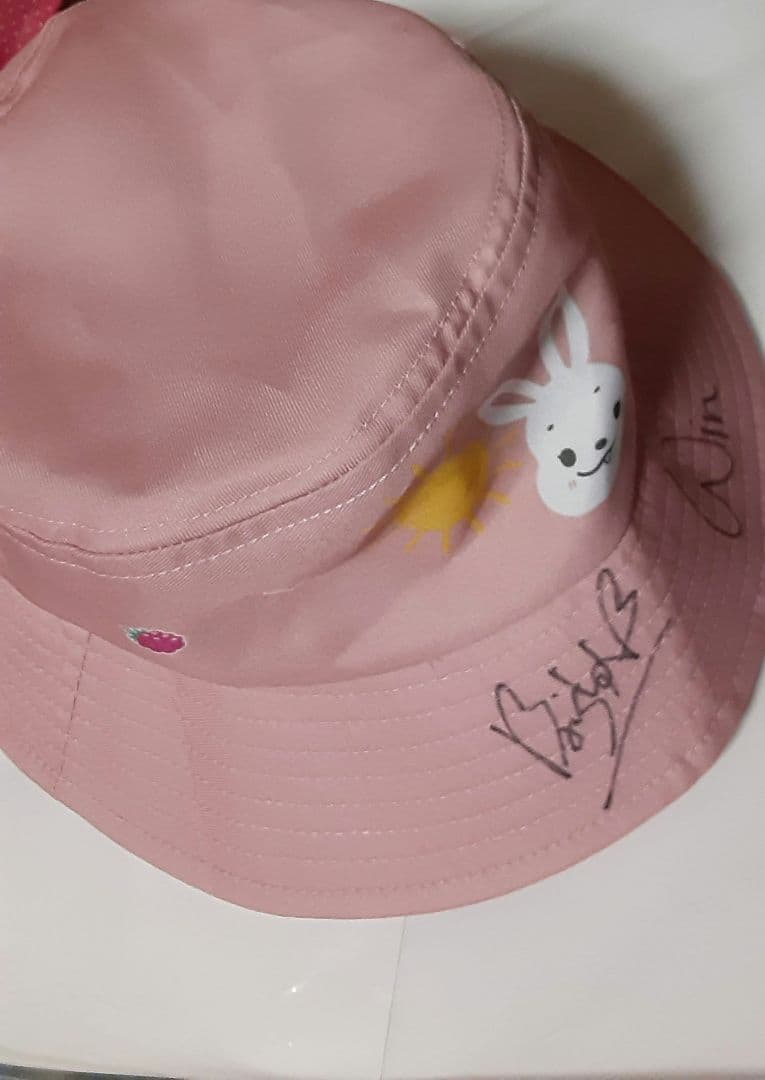 ロリエイベント帽子　直筆サイン　brightwin