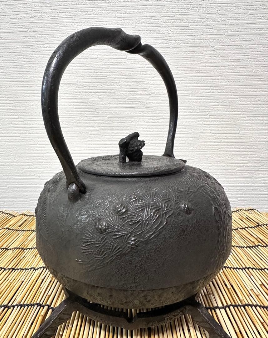 未使用品、付属品付　南部秀山堂南部伝統工芸士 佐藤 勝弘造　柚子松　南部鉄瓶