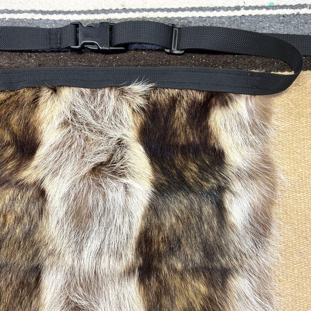 【裏地付】　ラクーン　アライグマ　尻あて　腰皮　狸毛皮敷物　　スキー　登山　山菜