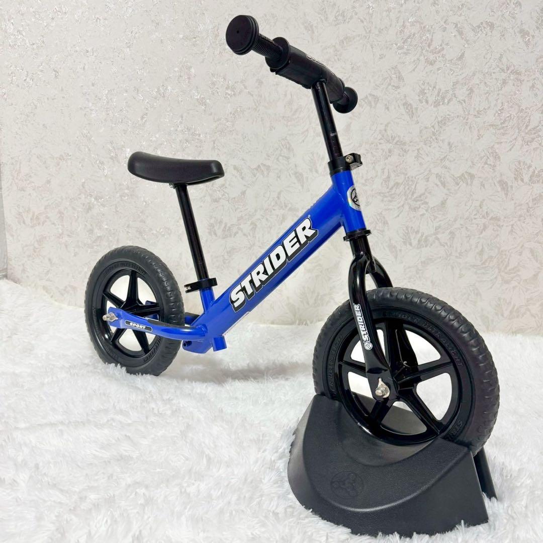 『美品』STRIDER ストライダー12インチ スポーツモデル　青　ブルー