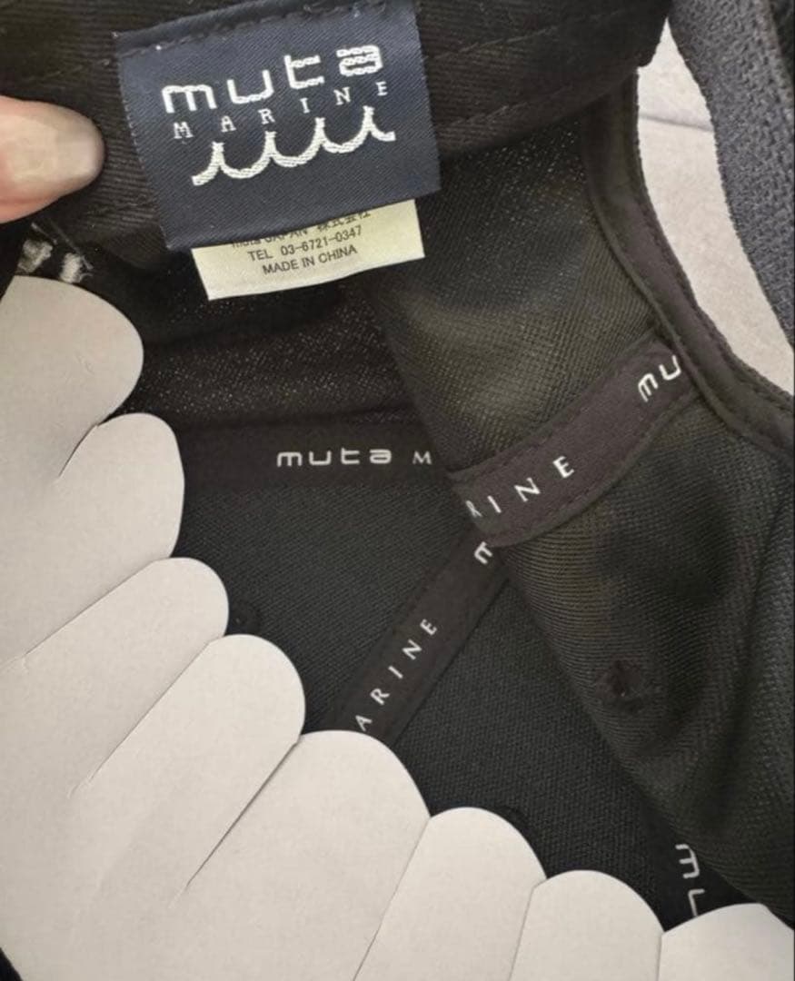 MUTA MARINE 数字8キャップ 黒