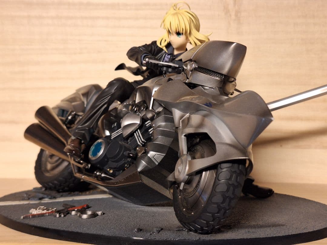 Fate/Zero セイバー＆セイバー・モータード・キ ユイラッシェ 1/8