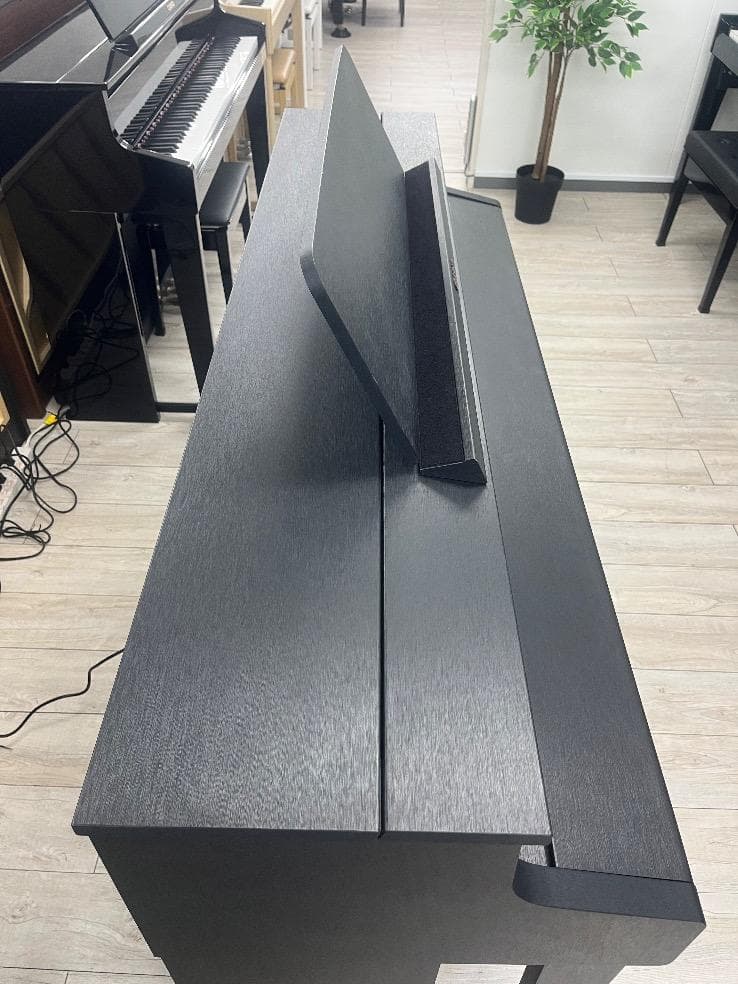 ★77109【電子ピアノ】CASIO　GP310BK　24年製